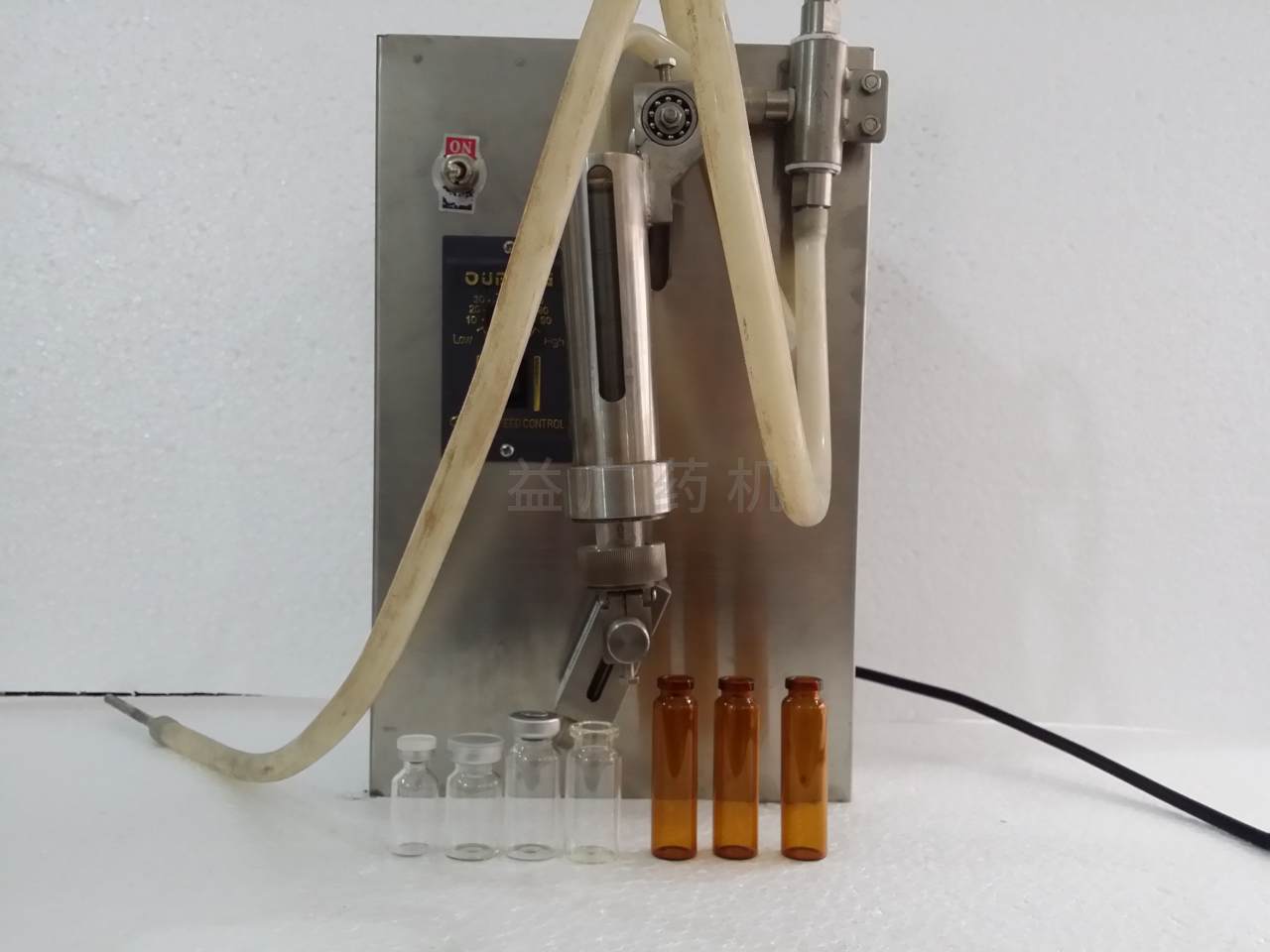 玻璃泵灌裝機(jī)