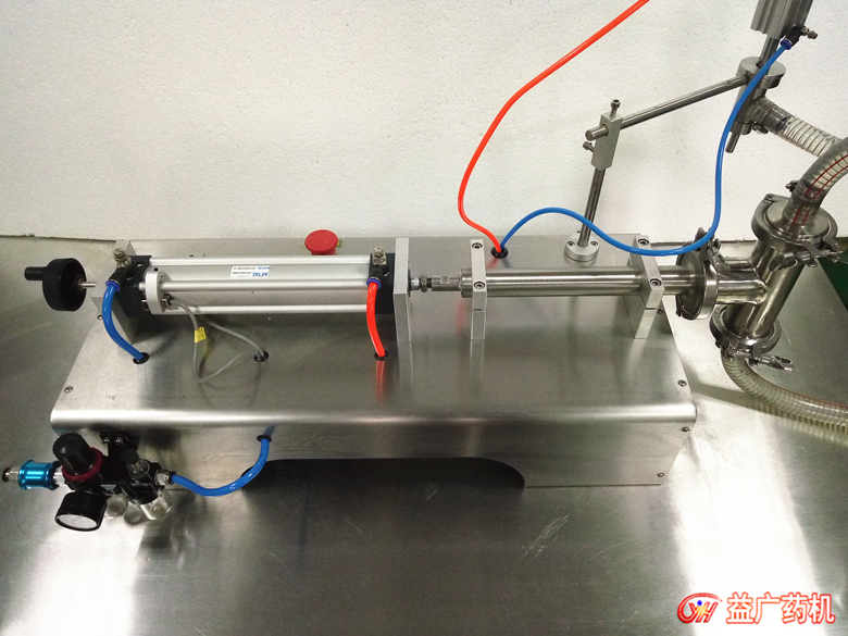 臺(tái)式氣動(dòng)液體灌裝機(jī) 臺(tái)式氣動(dòng)液體灌裝機(jī)